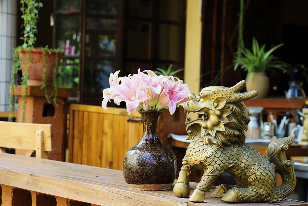 The Hump-Mulan Guest House Kunming Eksteriør billede